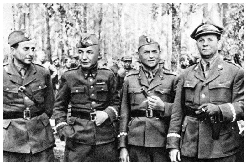 Файл:Польские генералы 1943.jpg