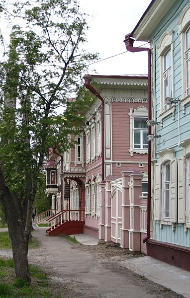 Файл:Деревянные дома по улице Дзержинского.jpg
