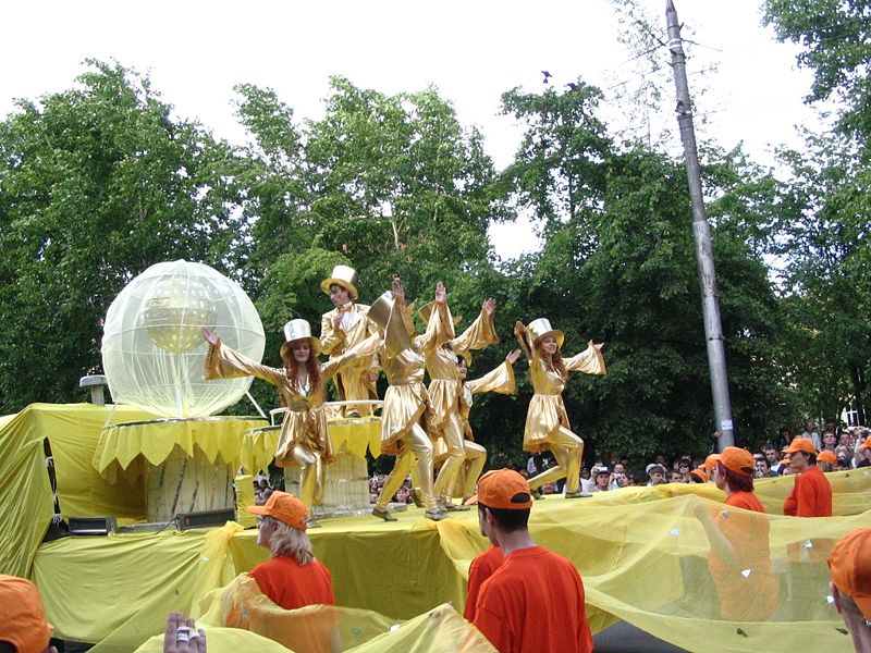 Файл:Сибкабель на карнавале-2007.jpg