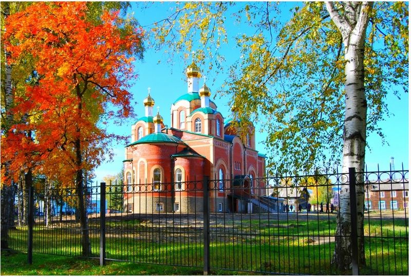 Файл:Колпашевский Вознесенский кафедральный собор (2014).jpg