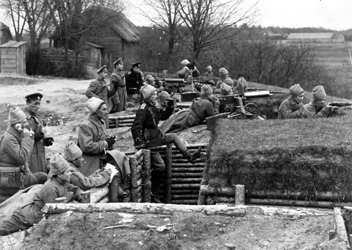Файл:Бендерский полк в 1916.jpg
