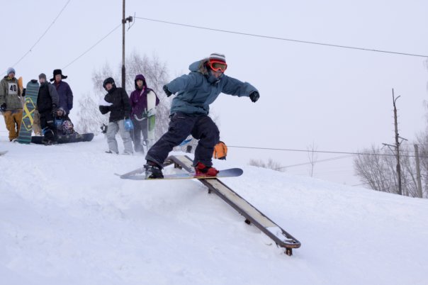 Файл:Snowboard kinkbox.jpg
