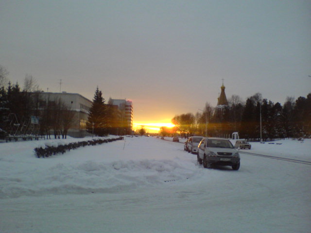 Файл:Закат на ул.Курчатова.JPG