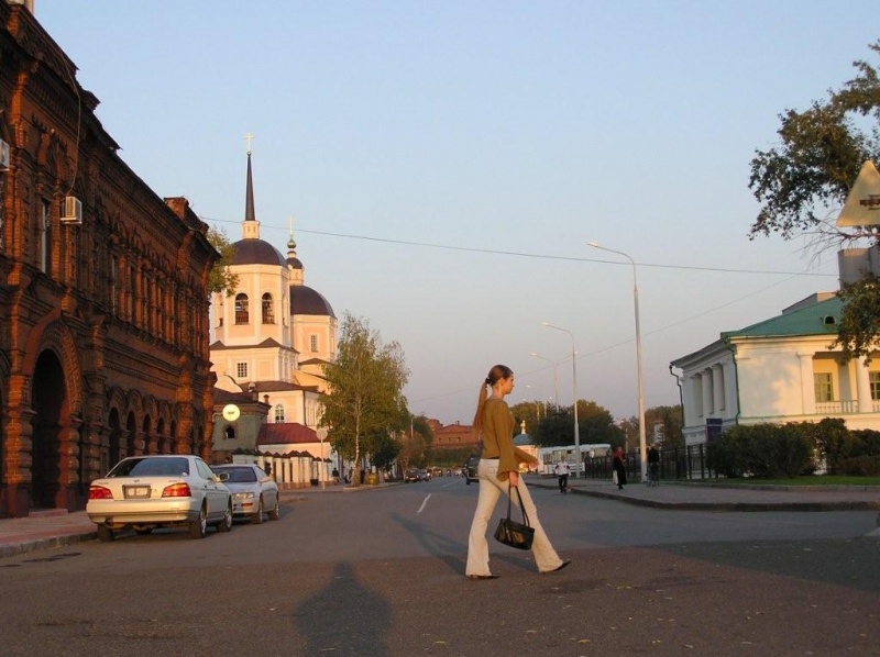 Файл:Вид на Улицу Обруб со стороны реки Томь.jpg