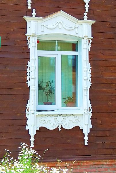 Файл:Дзержинского-7А (окно).jpg