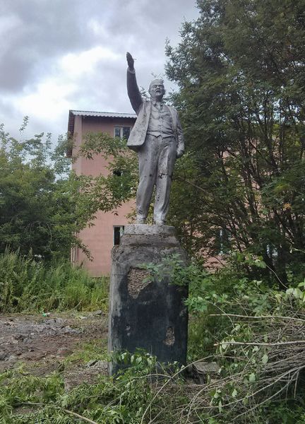 Файл:Памятник Ленину на Степановке.jpg