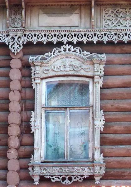 Файл:Комсомольский-16 (окно).jpg