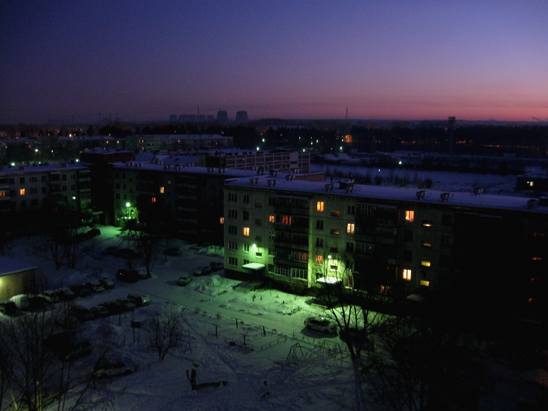 Файл:Вид зимним утром на микрорайон около зоопарка.JPG