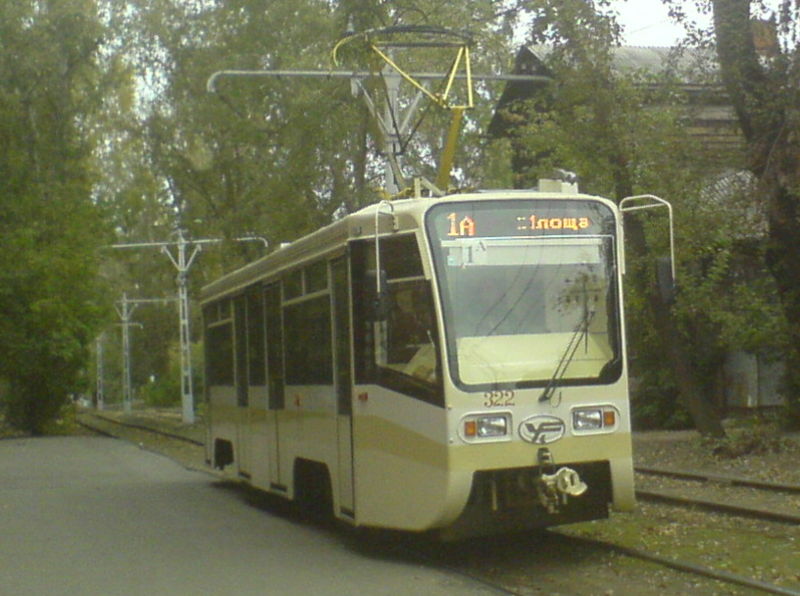 Файл:Трамвай КТМ-19.jpg